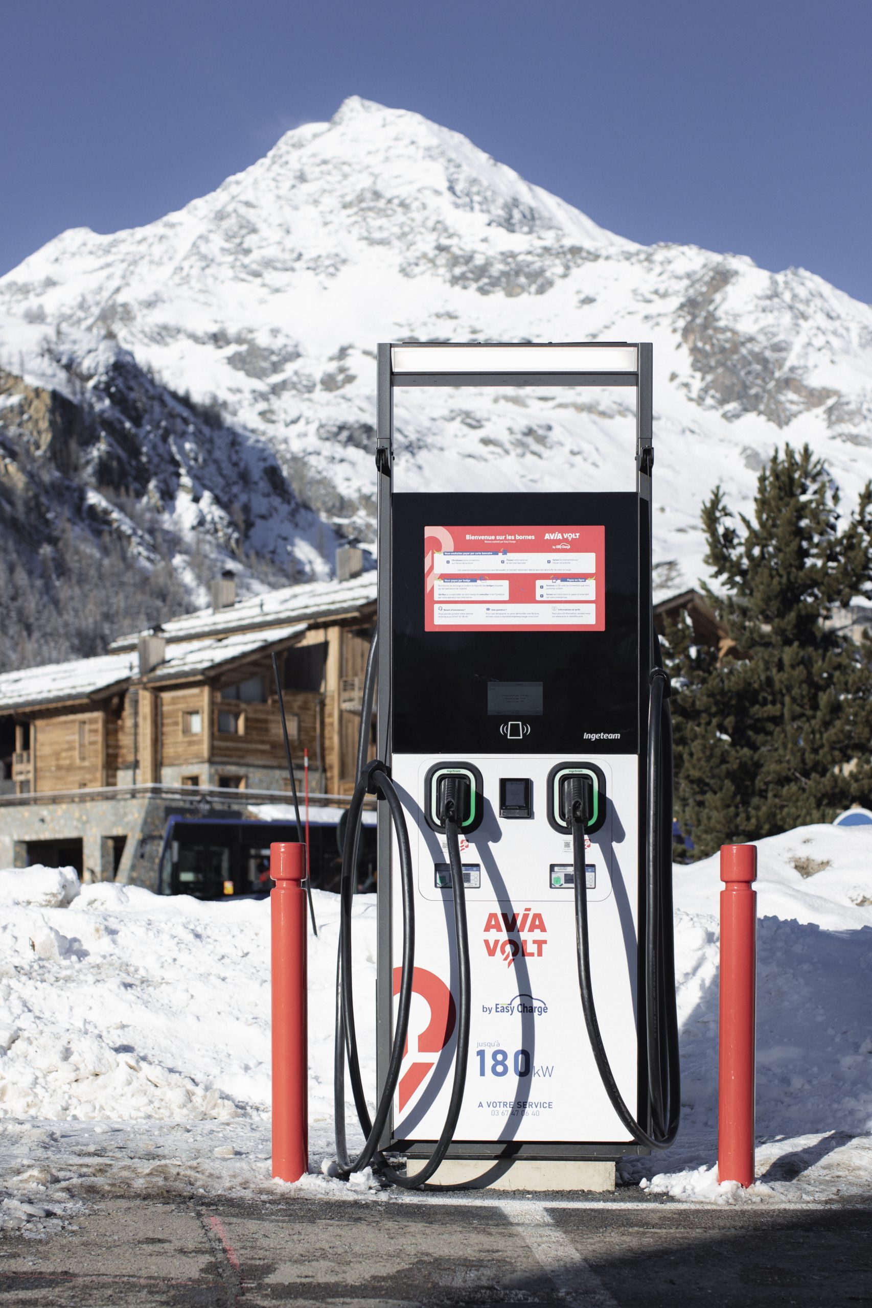 Borne de recharge Aviavolt à Tignes